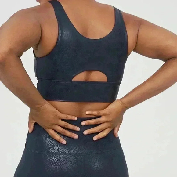 New Offline by Aerie Hugger Faux Leather Sports Bra Crackle Steel Blue - Picture 2 of 6